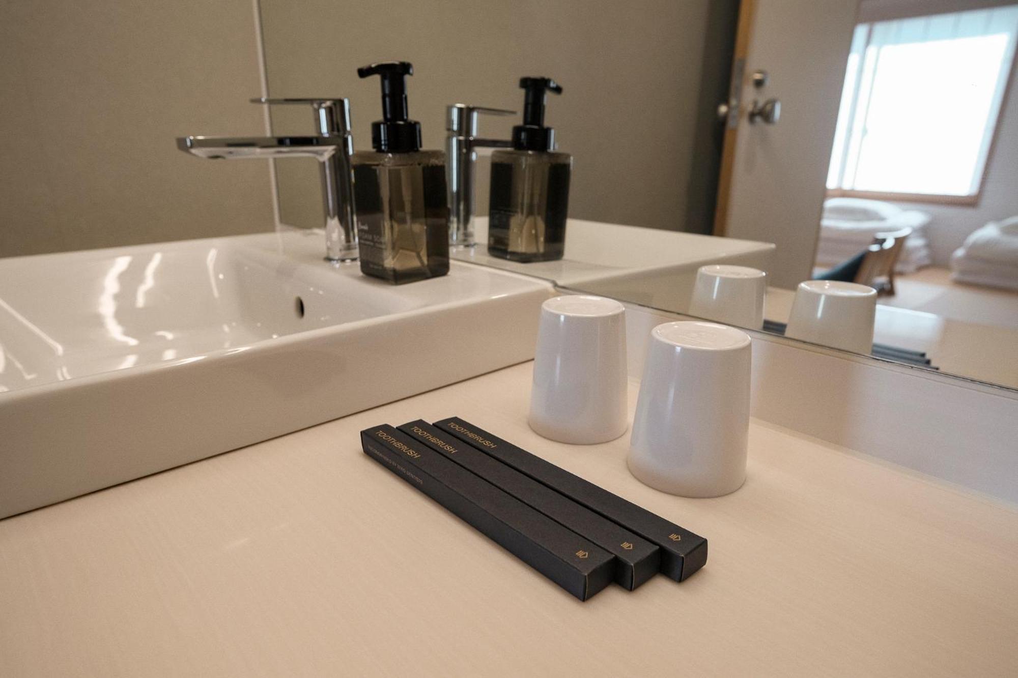 Wayfarer Shin Hotel Киото Екстериор снимка